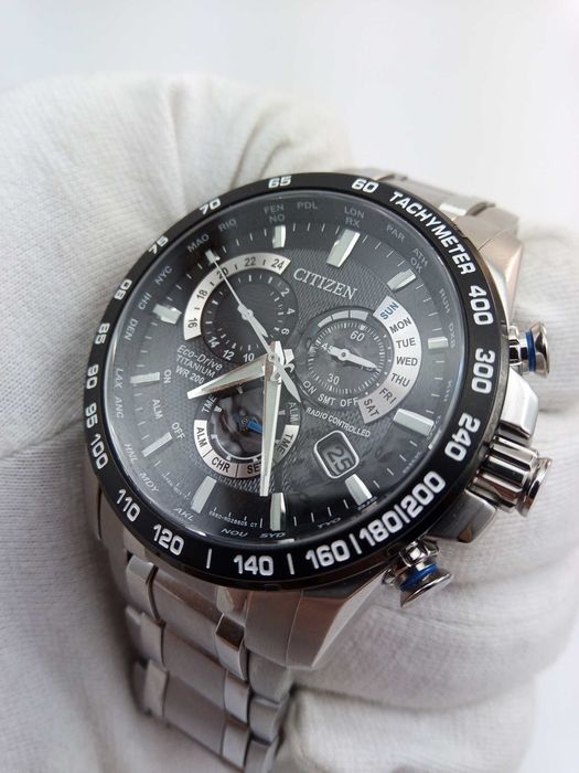 Титановые часы Citizen CB5908-57E радиоконтроль сапфир вечник(*дефект)