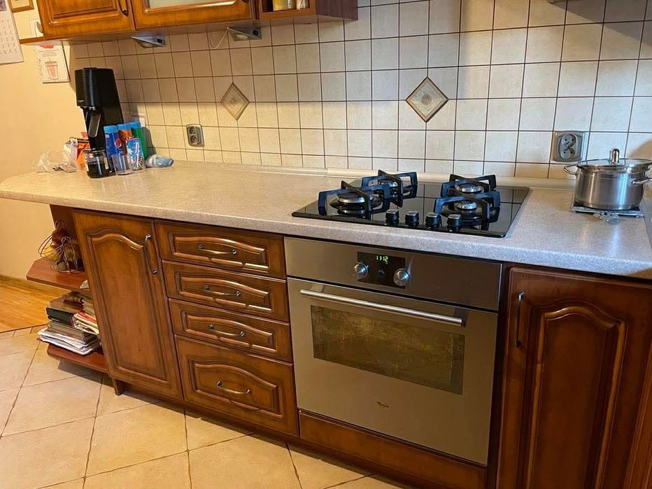 Meble kuchenne ze sprzętem AGD (bez lodówki) – komplet do sprzedaży