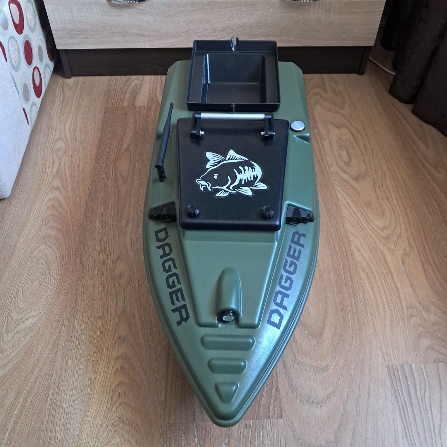 Карповий кораблик DAGGER GPS автопілот