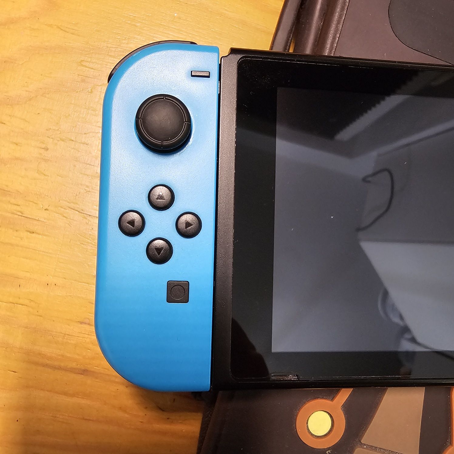 Konsola NINTENDO SWITCH V2 Komplet HDMI + Etui Stan Bardzo Dobry 8+/10