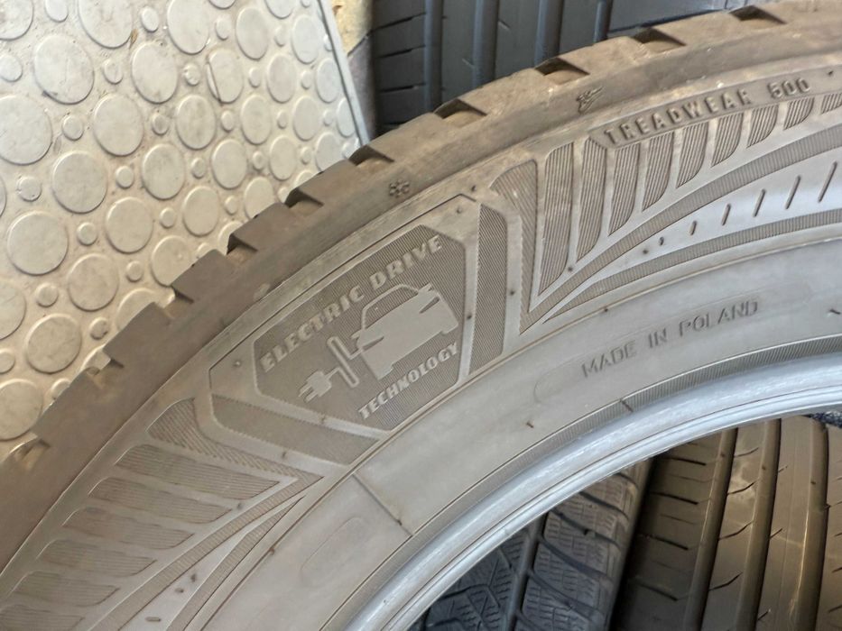 235-60 R18 103T Goodyear Vector 4 Seasons Gen3 розпаровка 1шт