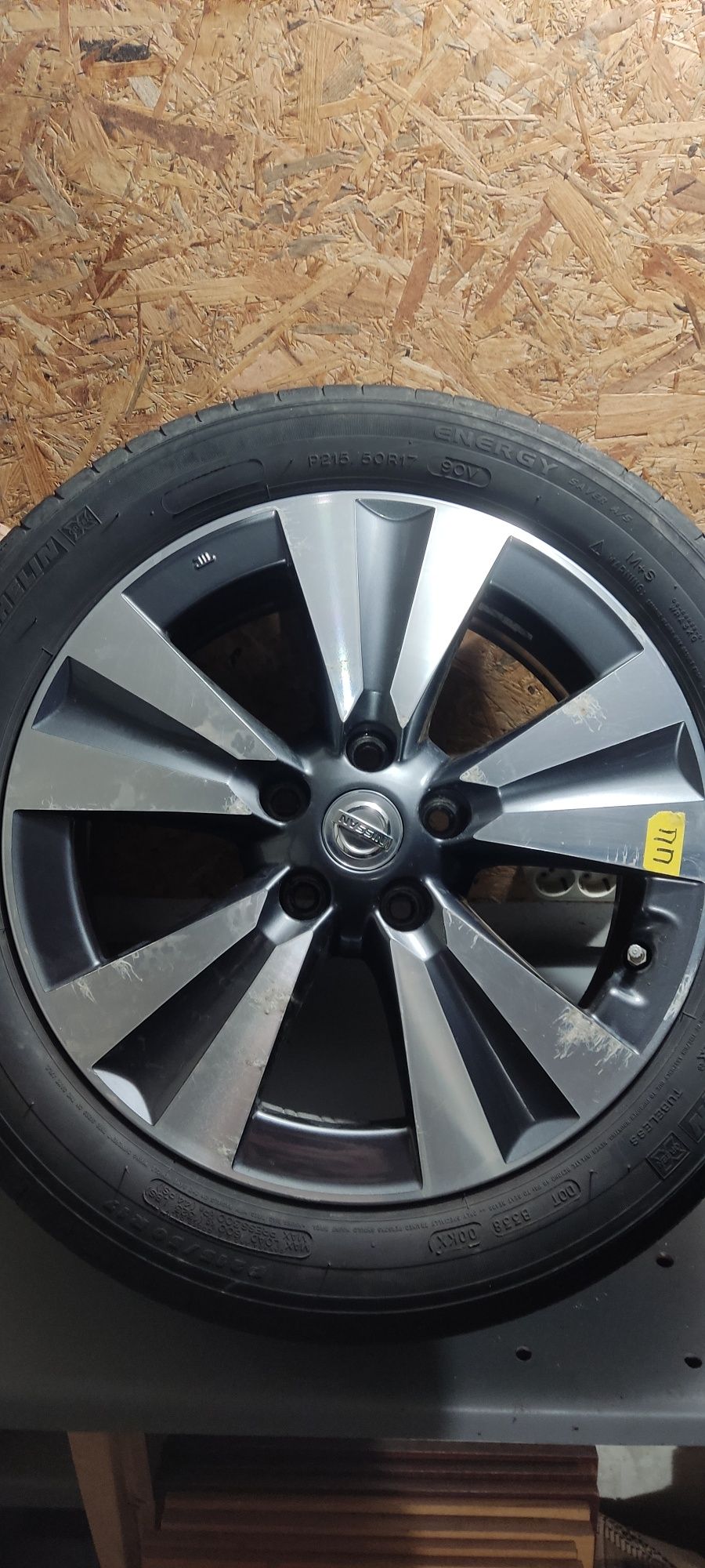 Nissan leaf диски 16/17с резиной оригинал