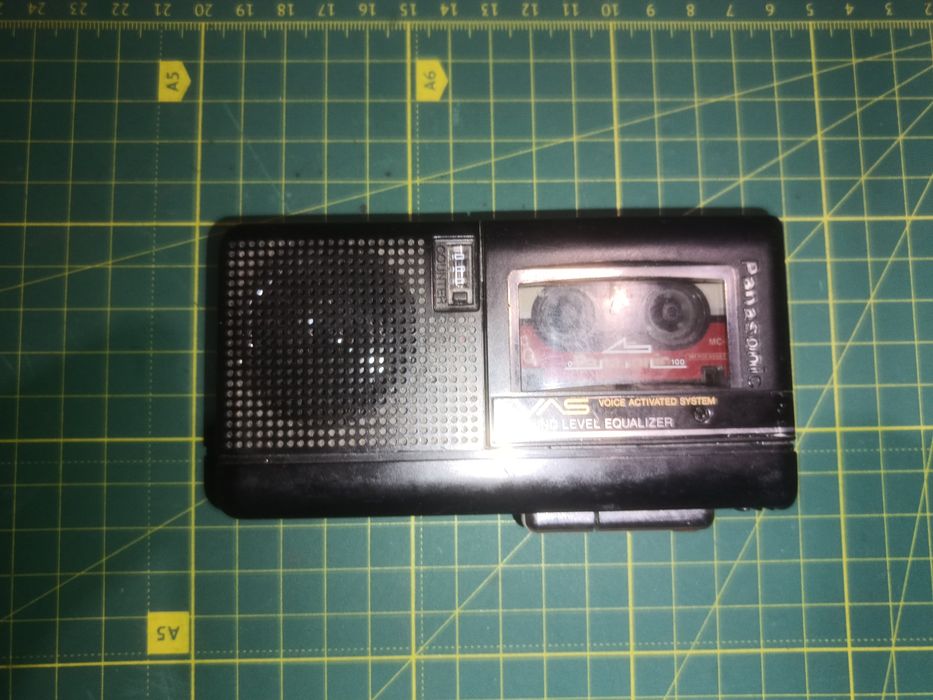 Диктофон Панасоник на мини касете