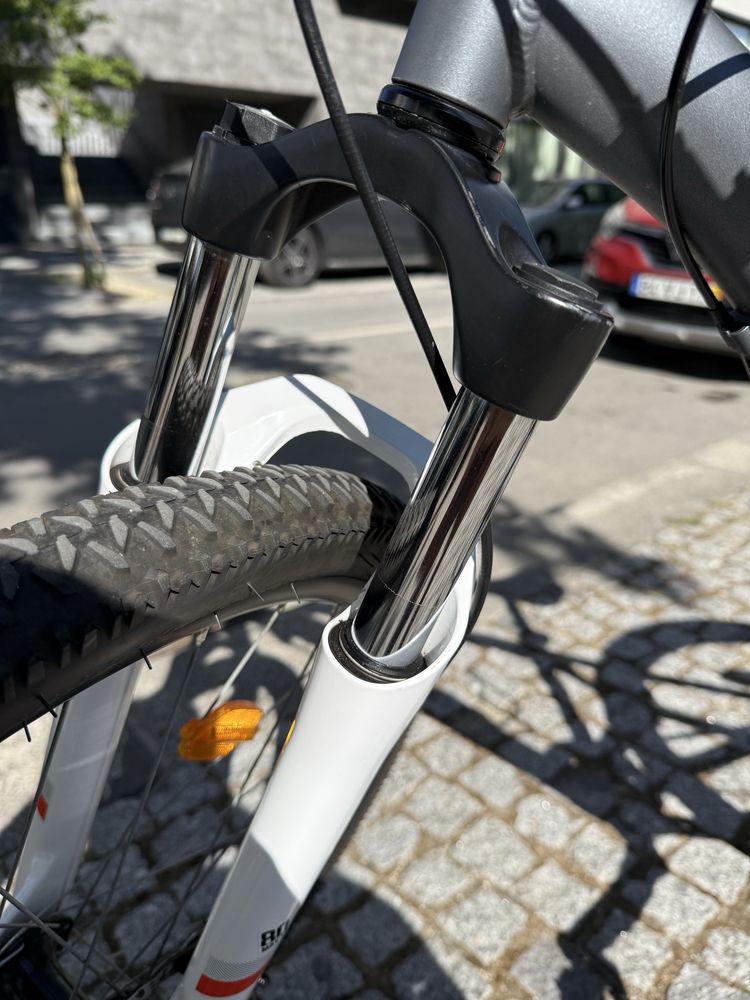 Bicicleta Rockrider ST 120 – Como nova!
