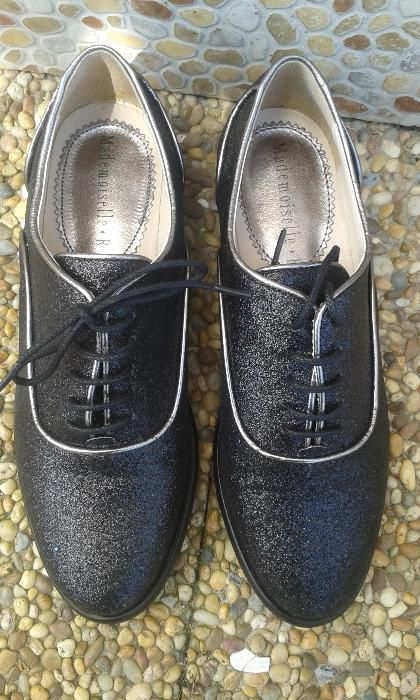 Sapatos nº36 brilhantes
