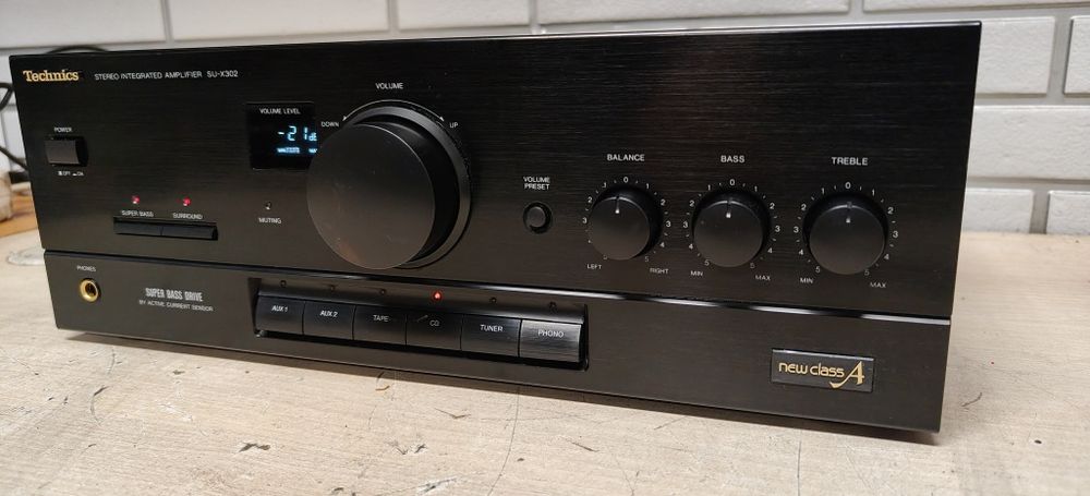 Wzmacniacz TECHNICS SU-X302 Class A.