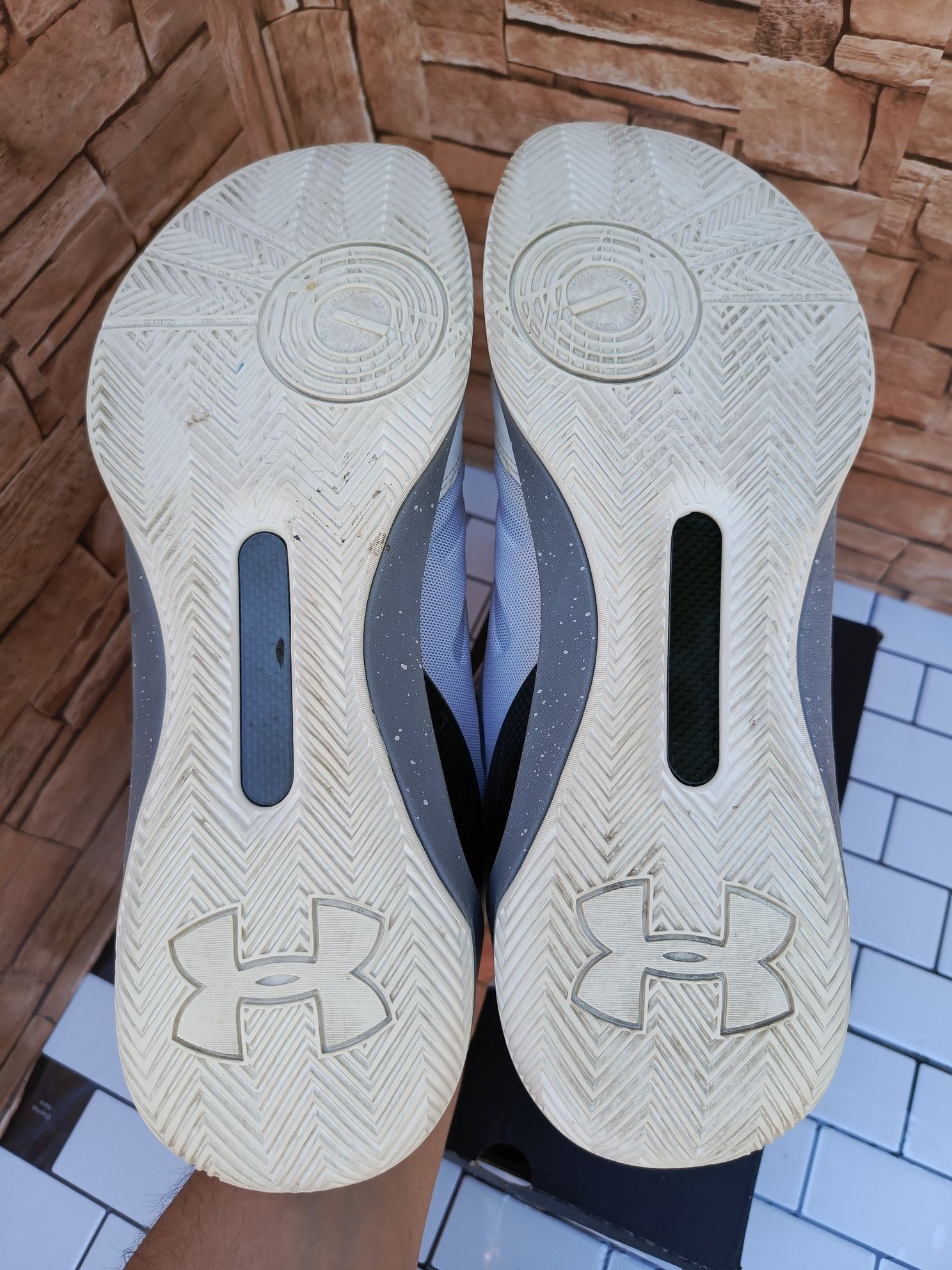 Кросівки Under Armour (46р.30см)
