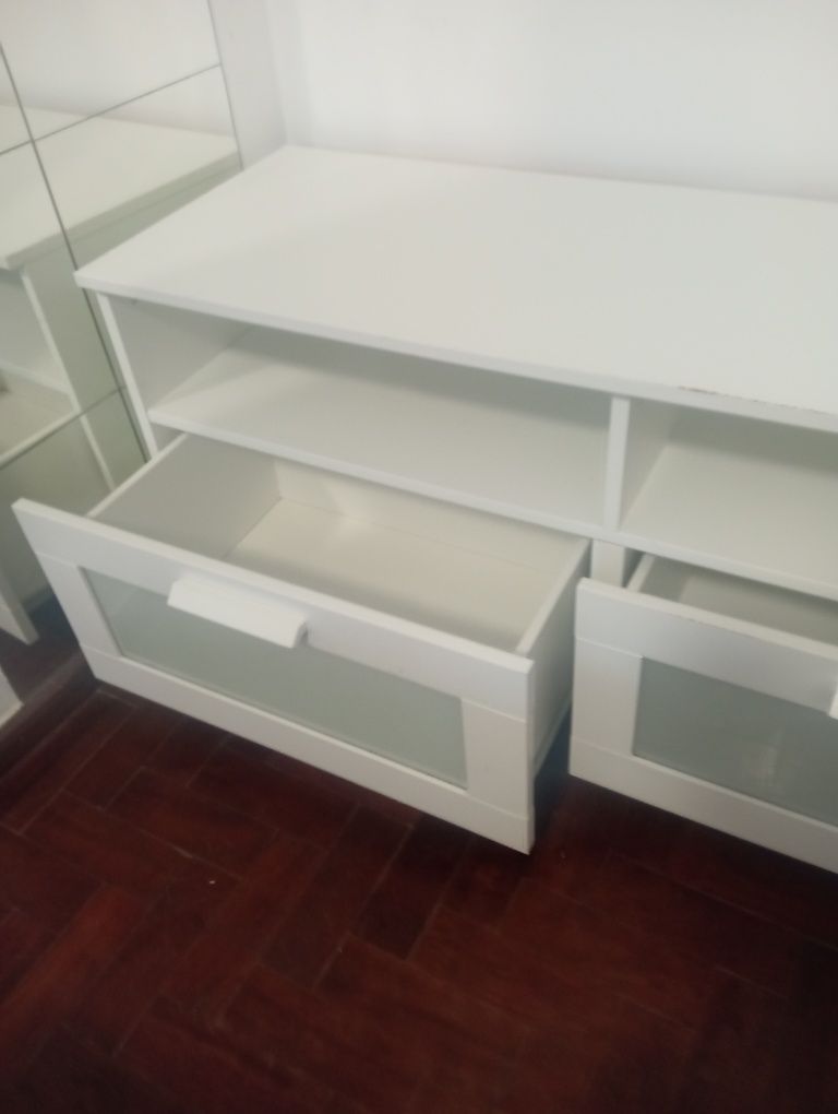 Móvel Multiuso Branco com 3 gavetas