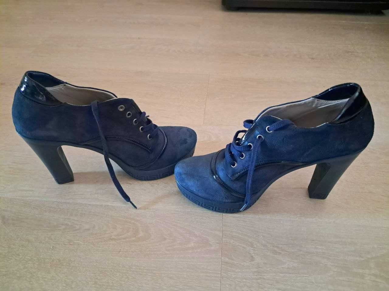 Ботильоны (ботинки) синие замша
