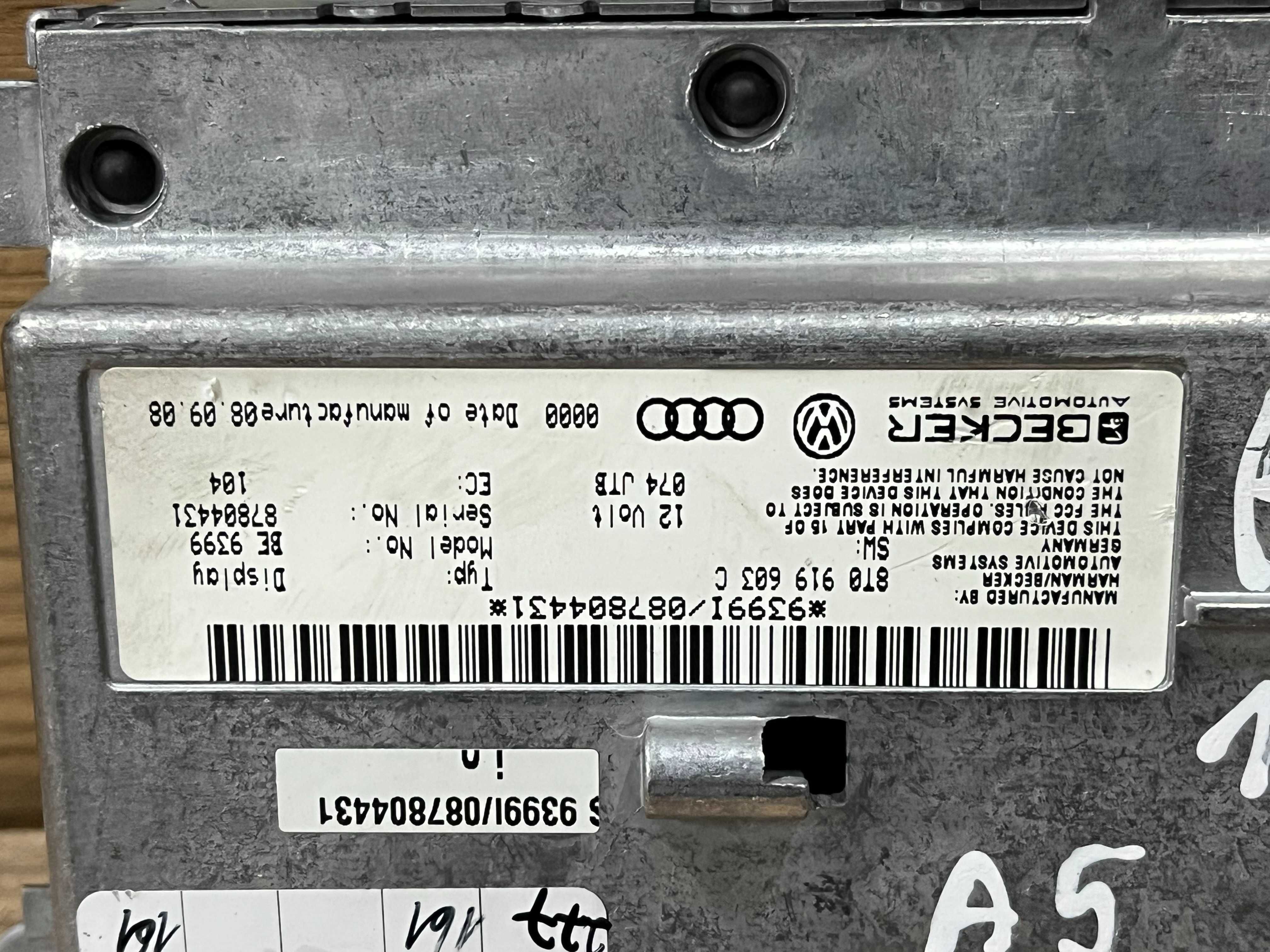 Ekran wyświetlacz Audi A5 / A4 B8 / A6 C6