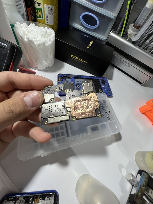 Ремонт Poco X3 Pro (не вмикається)