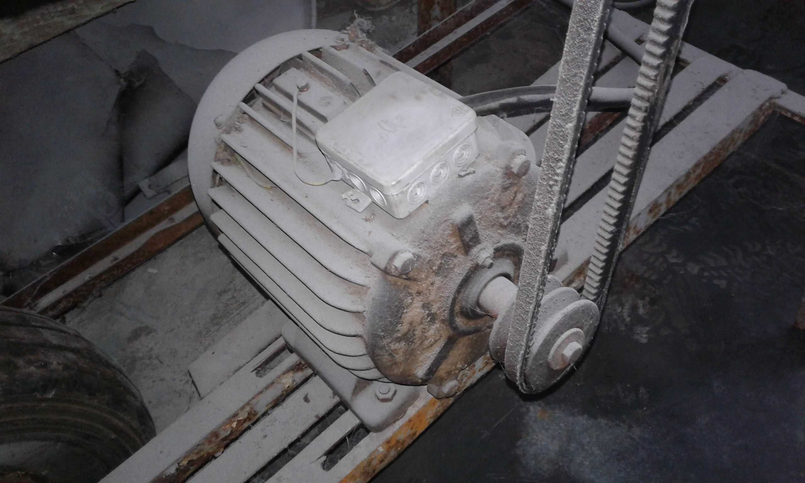 Sprzedam tarczówkę piła tarczowa krajzega silnik 2,2kW 380V