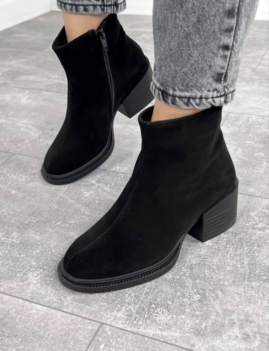 Демісезонні ботінки 39 розмір