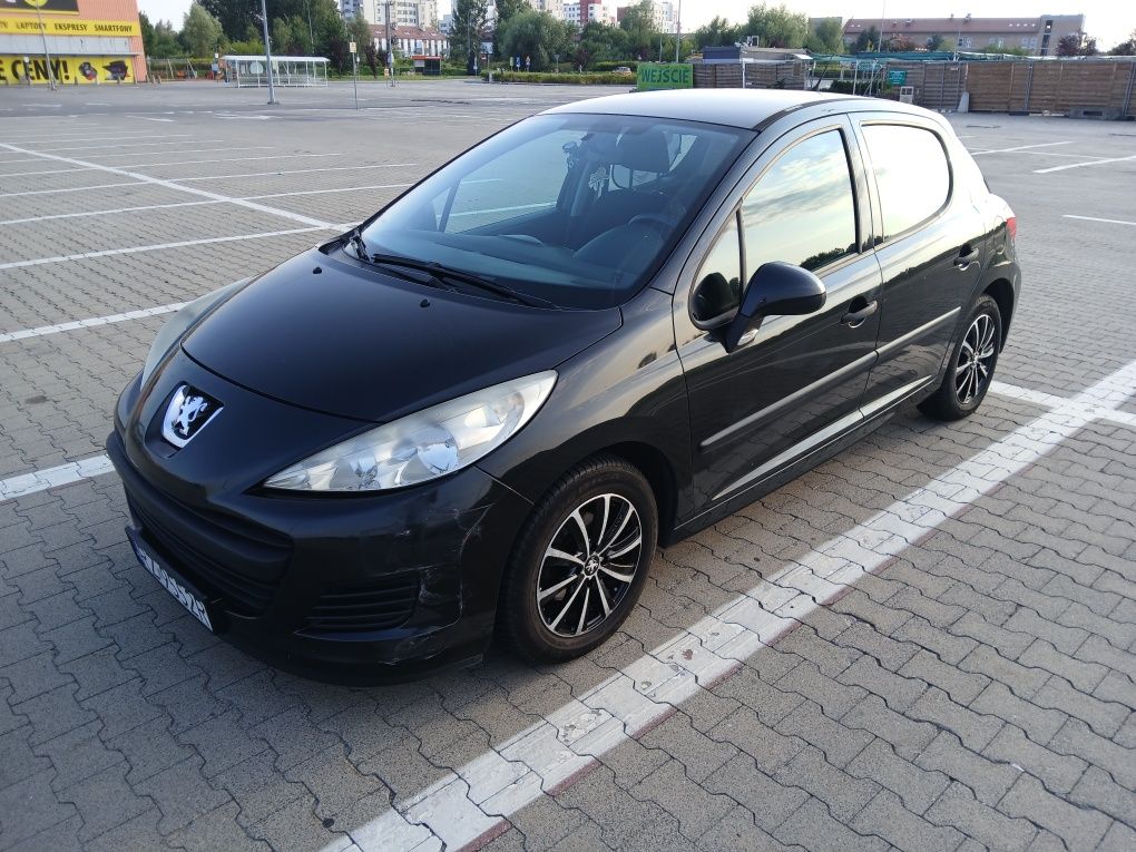 REZERWACJA Peugeot 207 1,4 73km benzyna LPG Krajowy