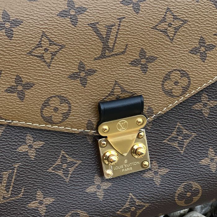 Женская сумка Louis Vuitton Pochette Métis Monogram Reverse