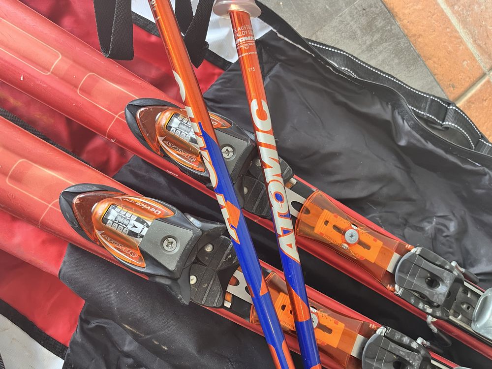 Skis Neve + Botas + Batons + Sacos de Transporte