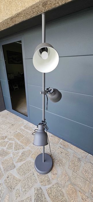 Candeeiro de Pé IKEA