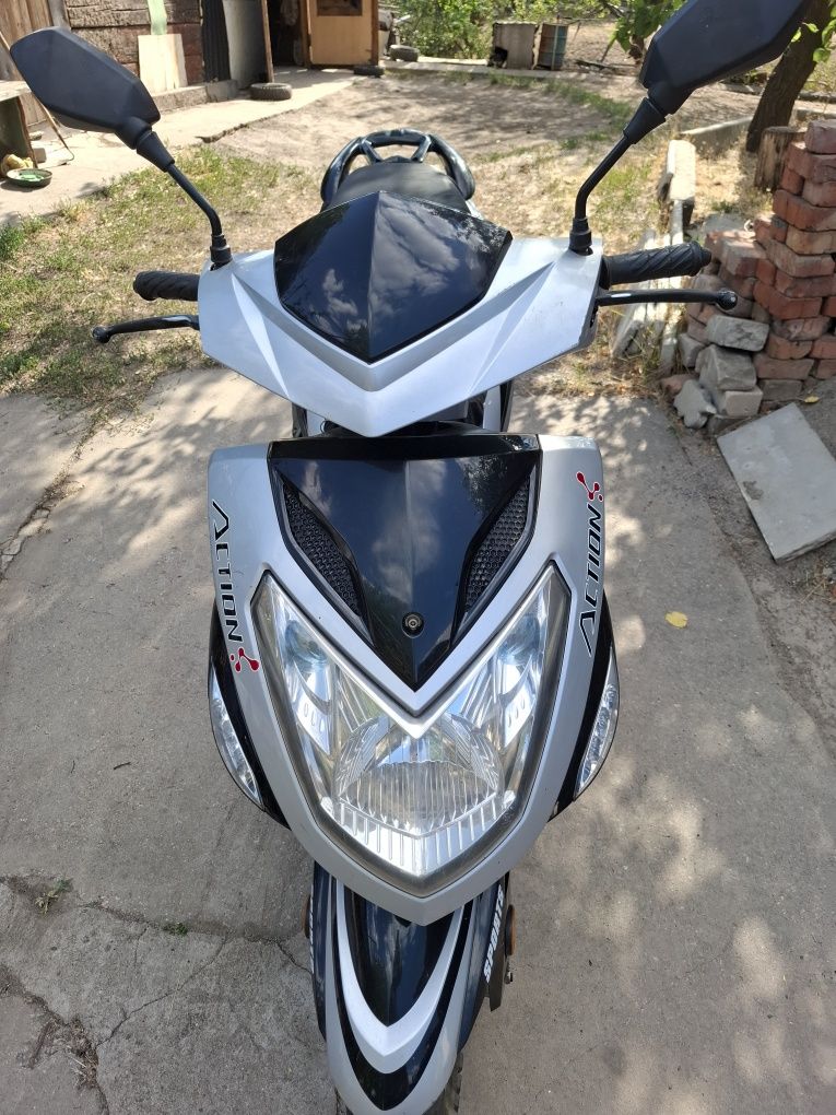 Продам скутер в отличном качестве
