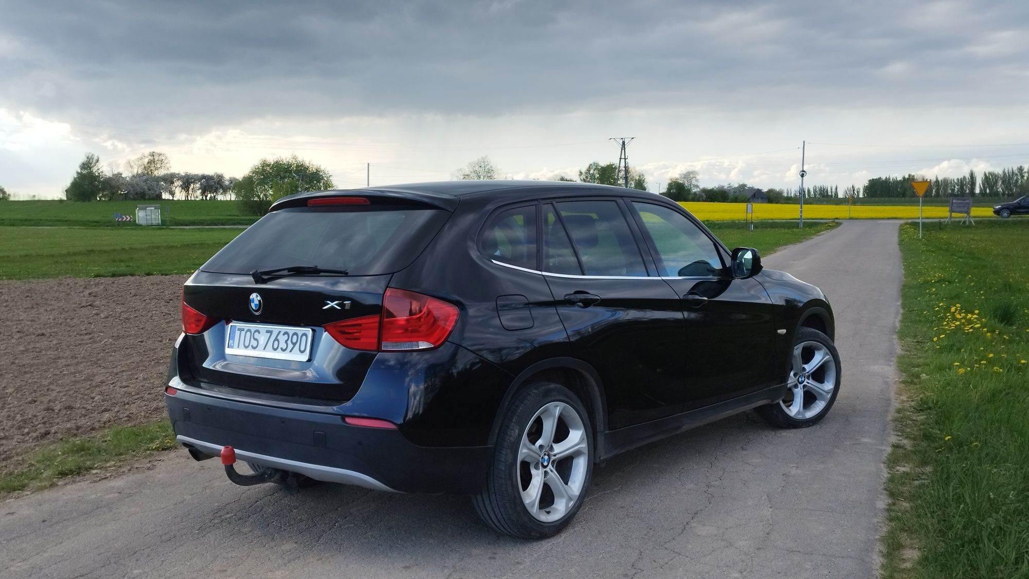 BMW X1 E84 2.0d 143KM Czarny Metalik 2012 Zarejestrowana w Kraju OC PT