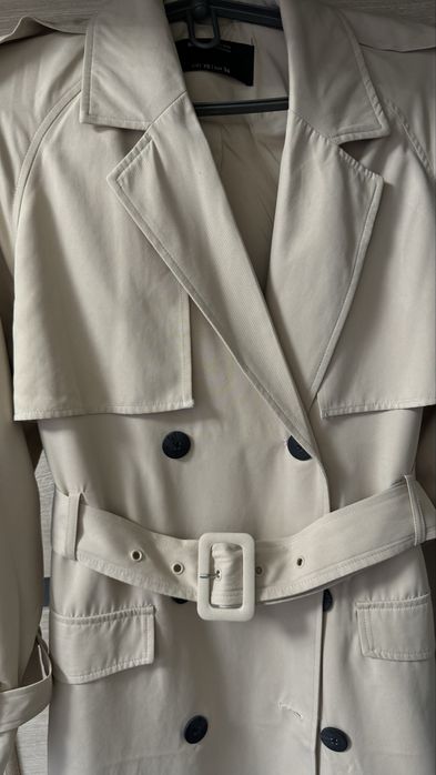 Стильний класичний тренч в гарному стані