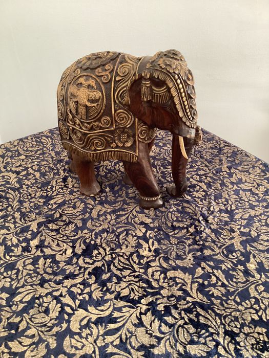 Słoń złocony RZEŹBA drewniana dł. 33cm