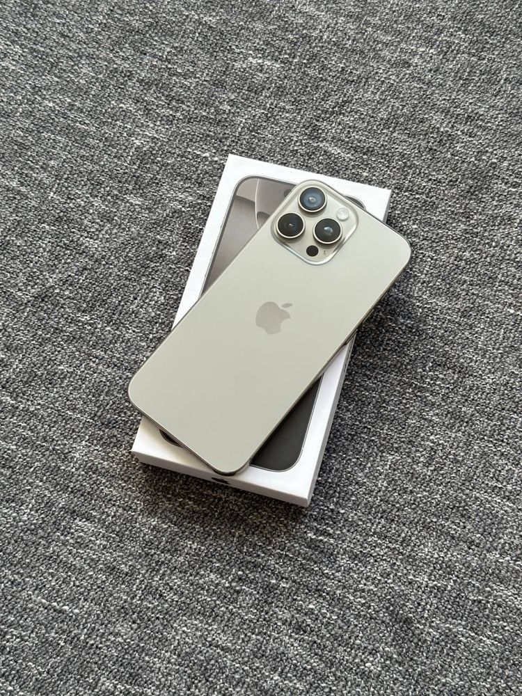 Продам IPhone 16 PRO MAX 256 Neverlock