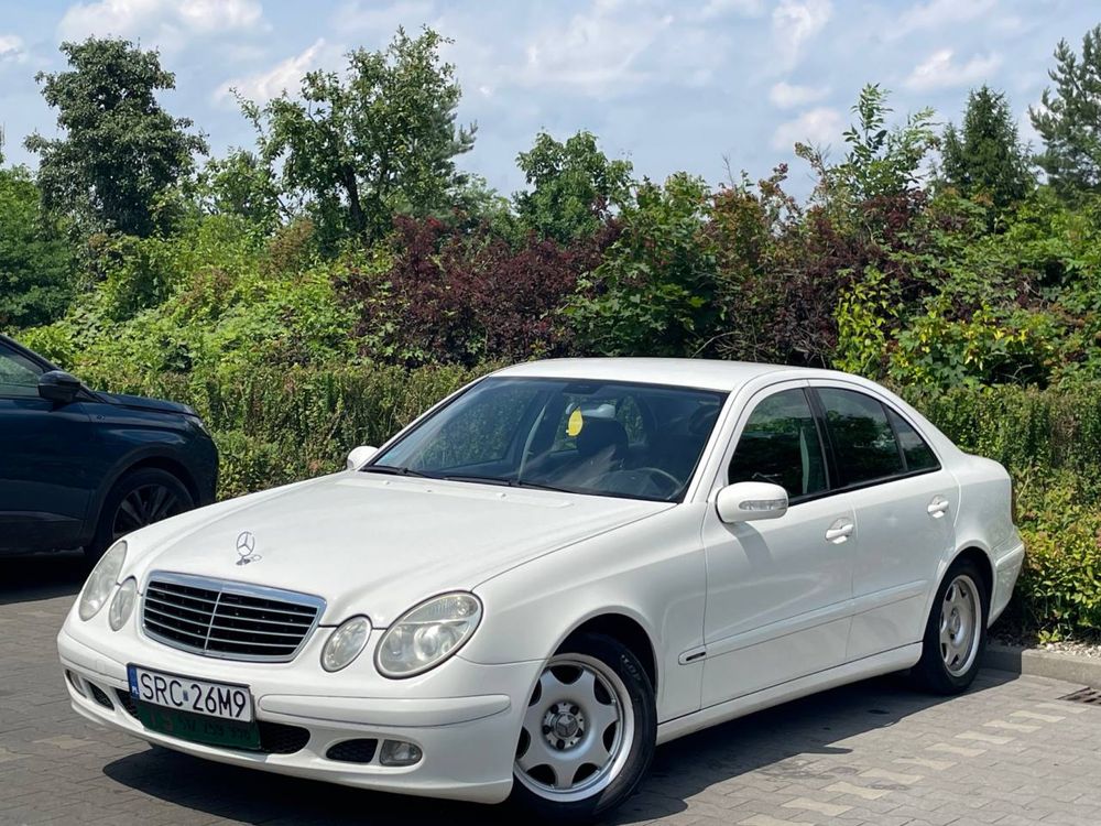 Mercedes E200 2.2d//bez rdzy//fajny stan//doinwestowany//gwarancja