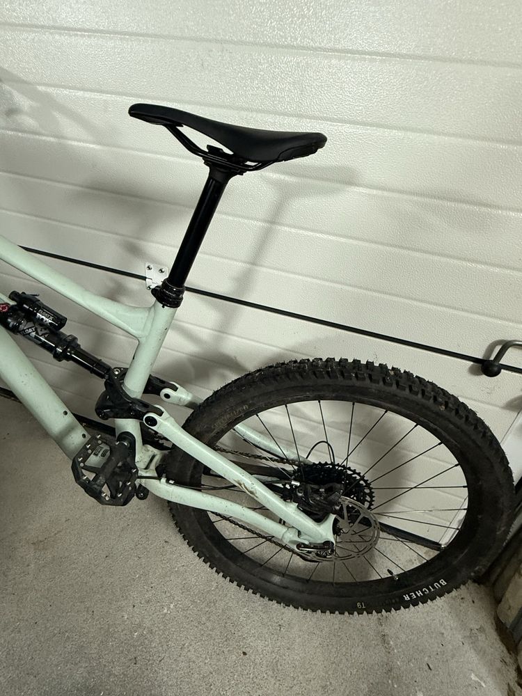 Specialized Status 160 Full Suspension Mountain Bike 2023