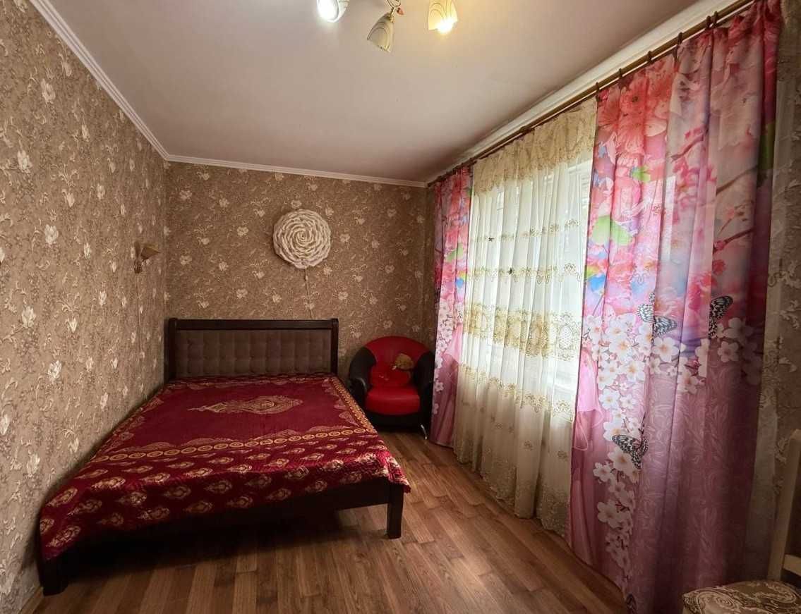 Продаж двох будинків 88,5м2+16,3м2 на 12 сотках, вул.Яблунська. ID:287