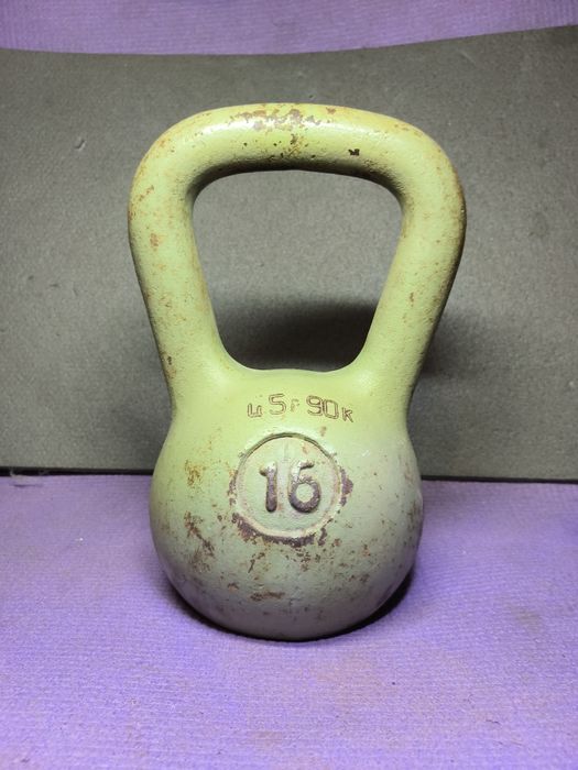 Гиря 16 кілограм