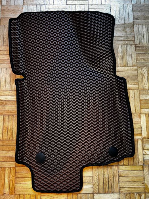 Dywaniki EVA do samochodu Skoda Octavia A5 2013 roku nowe