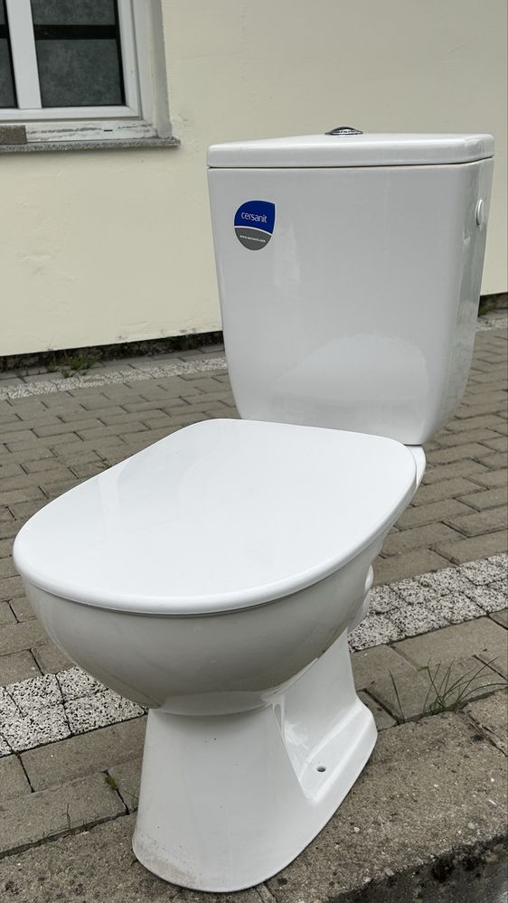 Toaleta WC Cersanit