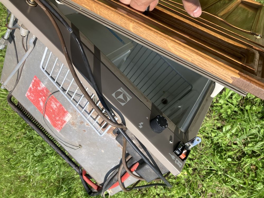 Lodowka absobcyjna 12v/230v/gaz