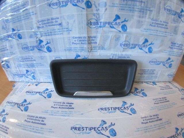 Grelha Friso 51169232068 9232068 BMW F31 2014 320D 163CV 5P CINZA MEIO INTERIOR Consola Central Porta Copos