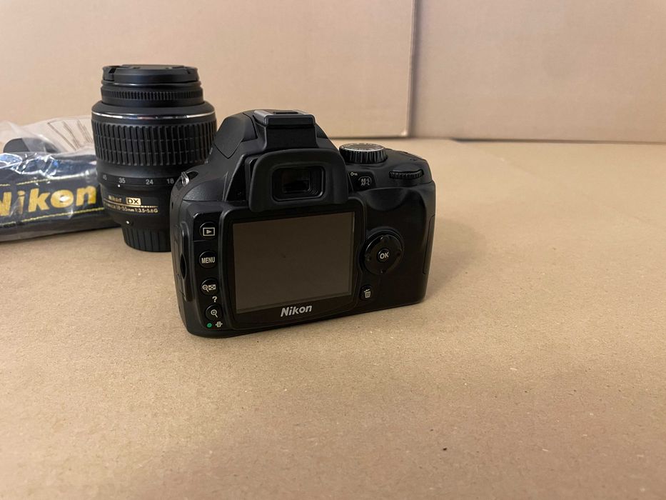 Lustrzanka Nikon D60 + obiektyw DX 18-55 j. Nowa Legendarna Gwarancja