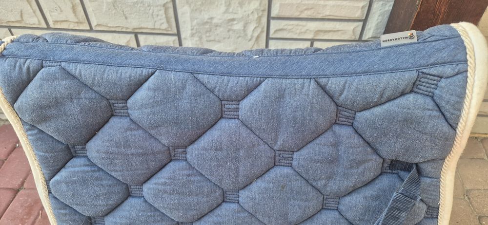 Czaprak ujezdzeniowy