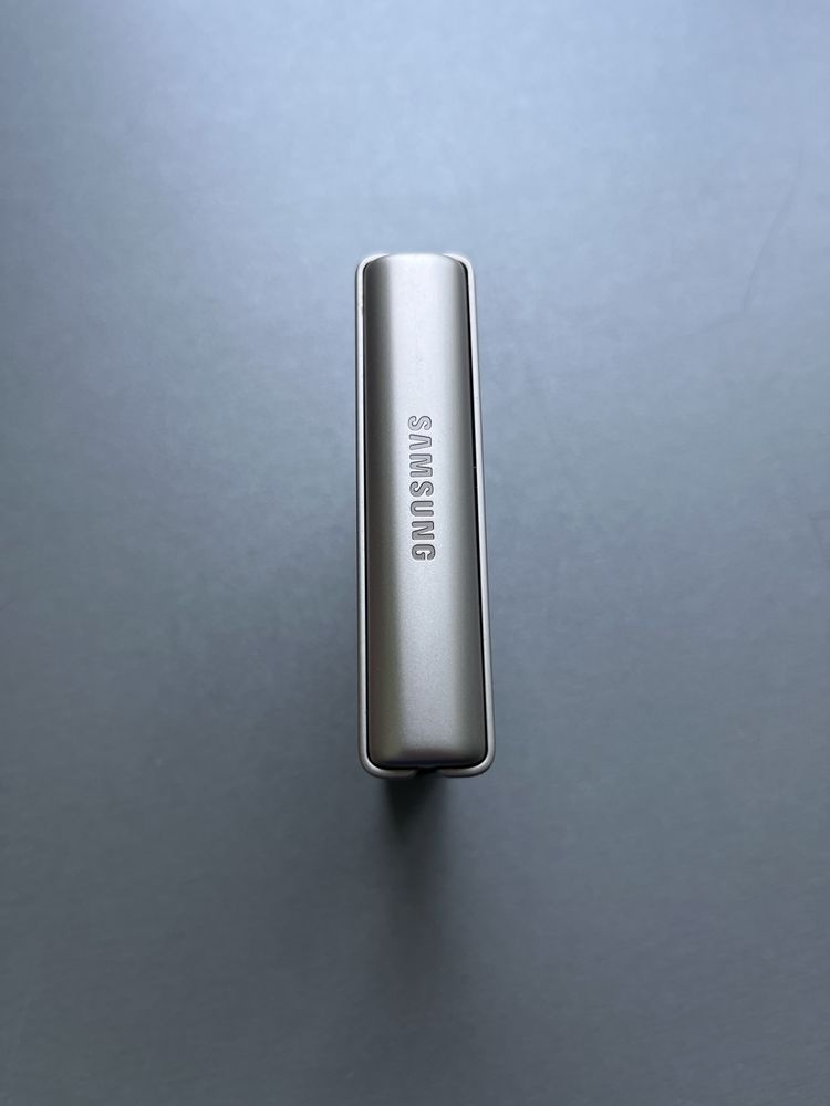 Samsung Flip 3/256gb
