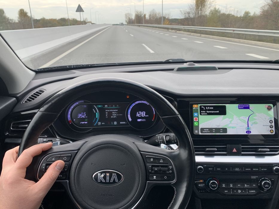 Kia Niro 21 рік 64 kw 550 км.
