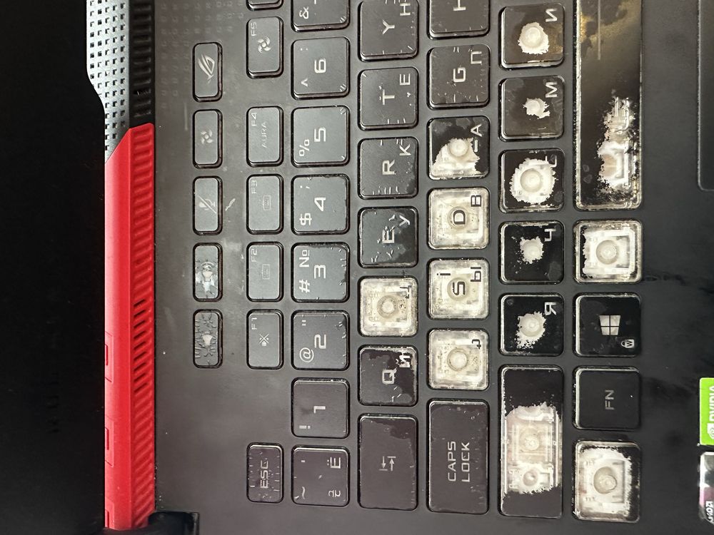Продам Asus rog Strix 1650 Ryzen7 4000 16gb