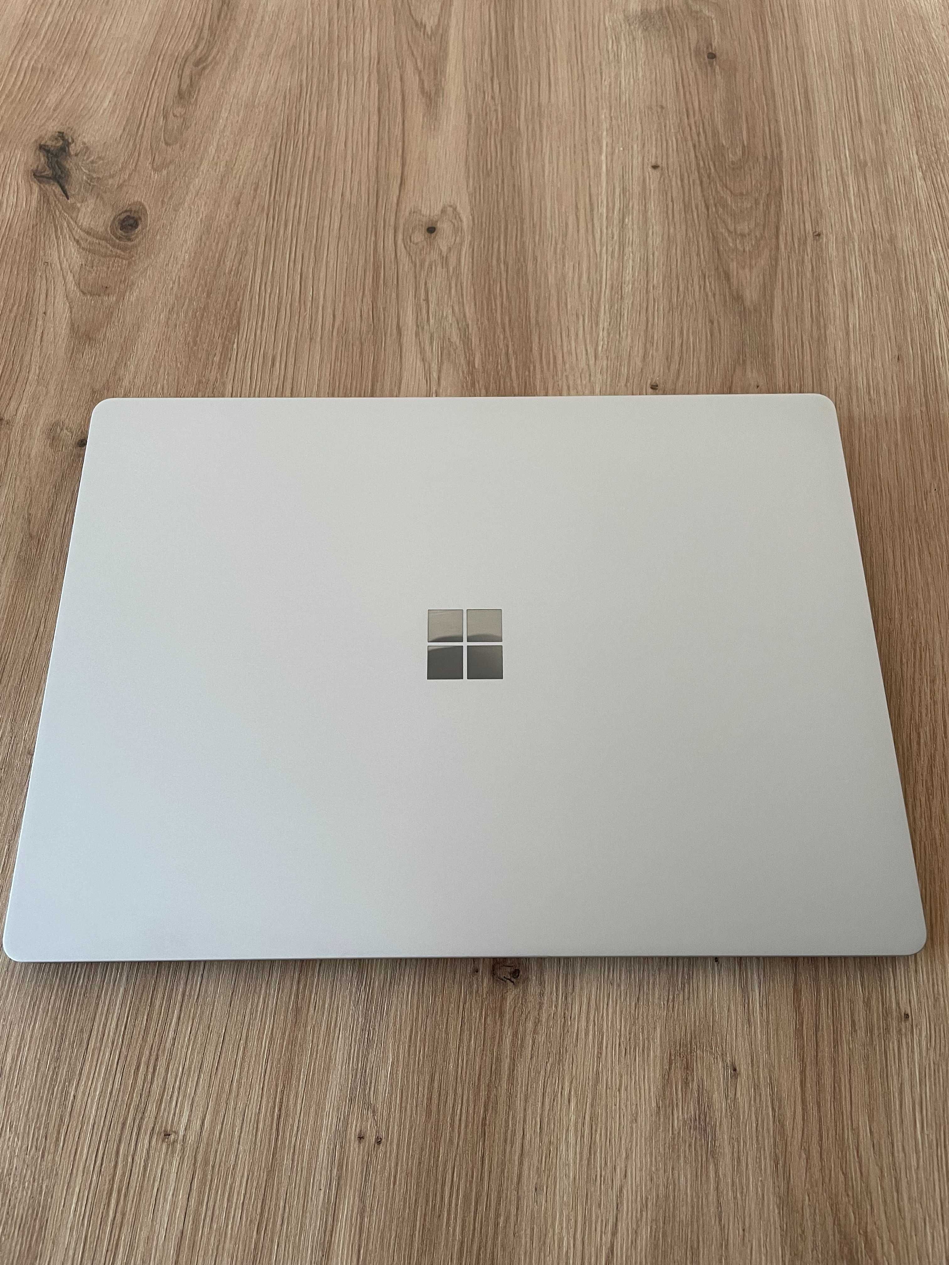 Microsoft Surface Laptop 2 z dotykowym ekranem