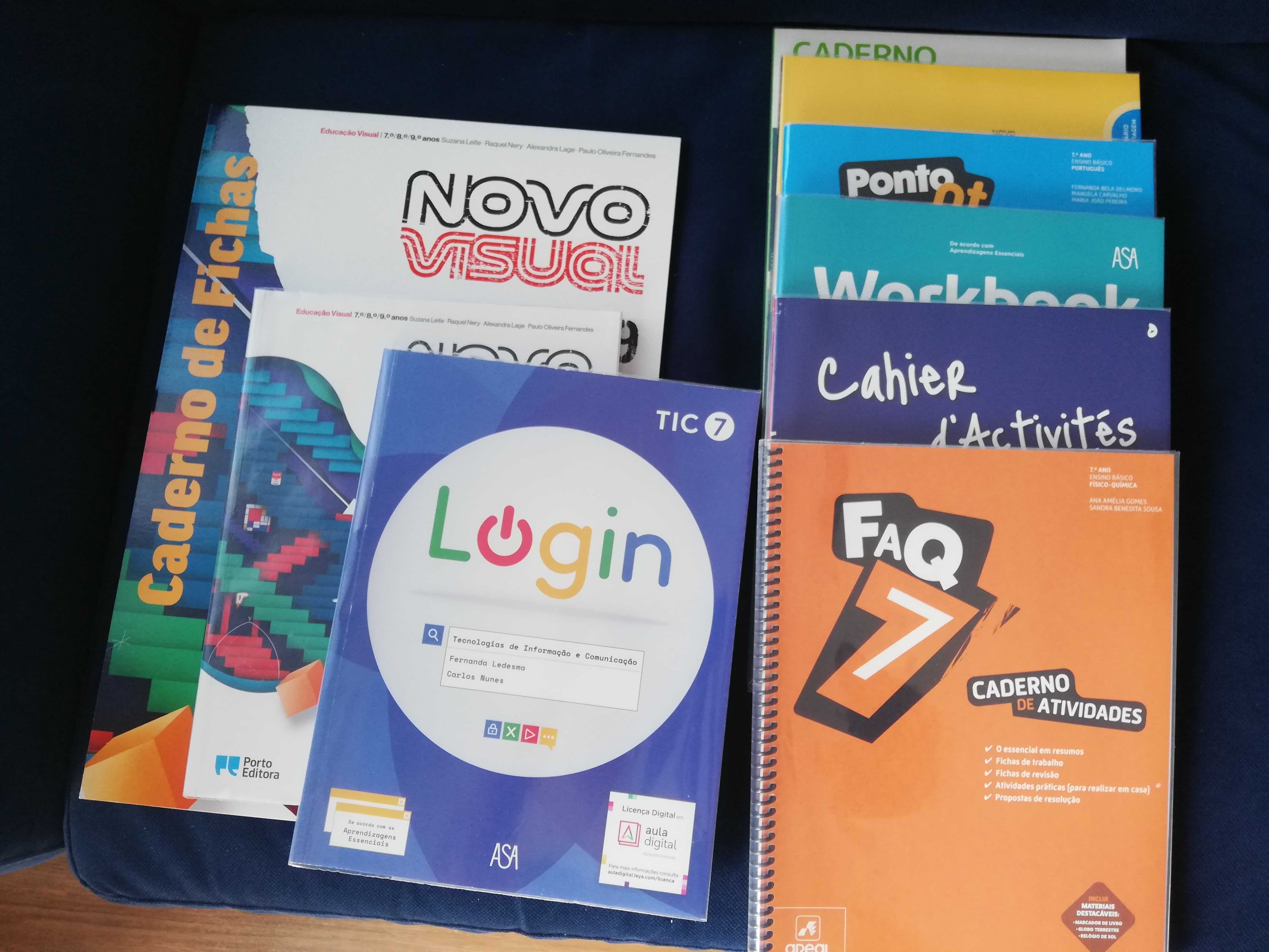 7. ano Cadernos de Atividades novos, com encapamento Staples