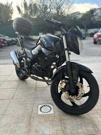 Vendo sym wolf 125 cc com top case