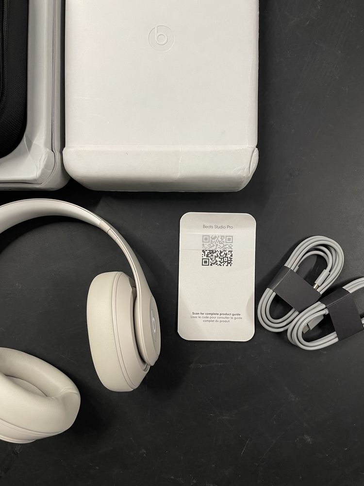 Beats Studio Pro Sandstone