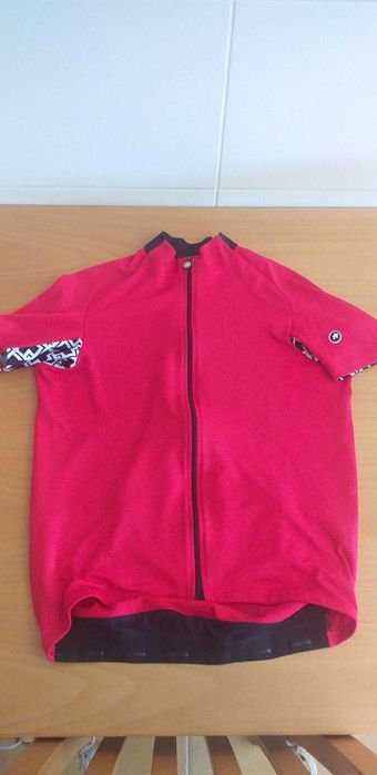 Jersey da Assos versão Mille