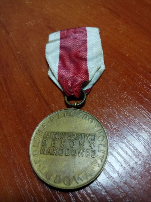 Medal odznaka Za Zasługi Dla Obronności Kraju MON PRL