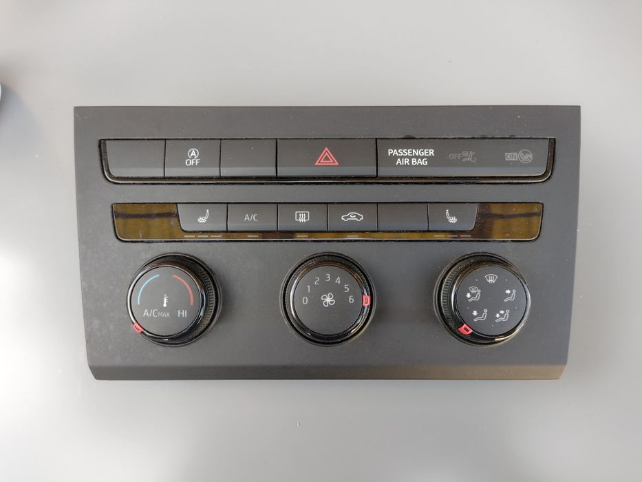 Seat Leon III 12-20 - Panel nawiewu Grzane fotele 5F0.907.426L