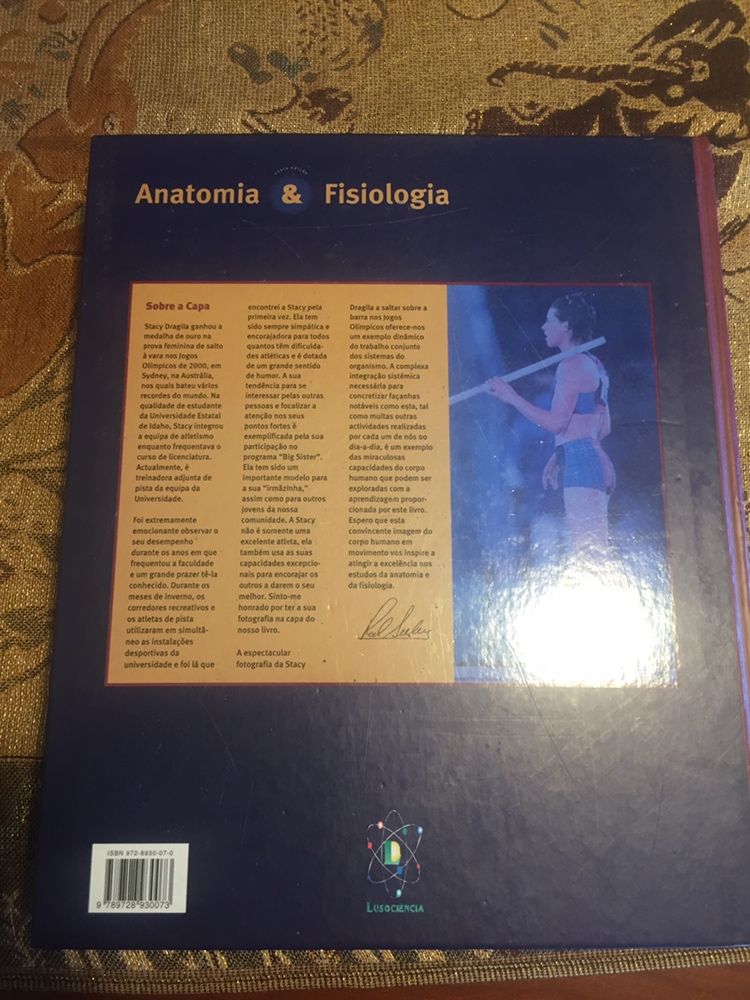 Livro de Anatomia e fisiologia + Guia de estudo
