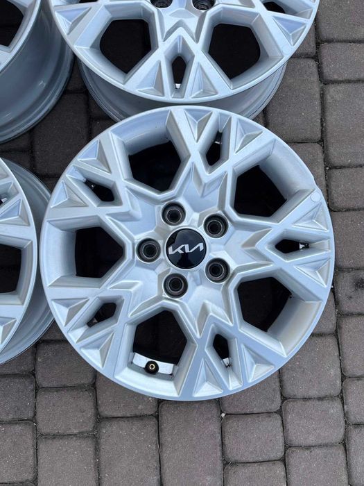 Oryginalne alufelgi Kia 5x114,3 16 cali Ceed Optima Carens NOWY MODEL