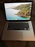 MacBook Pro 15” 2015 – SSD 500GB, 4 rdzenie – 700 zł