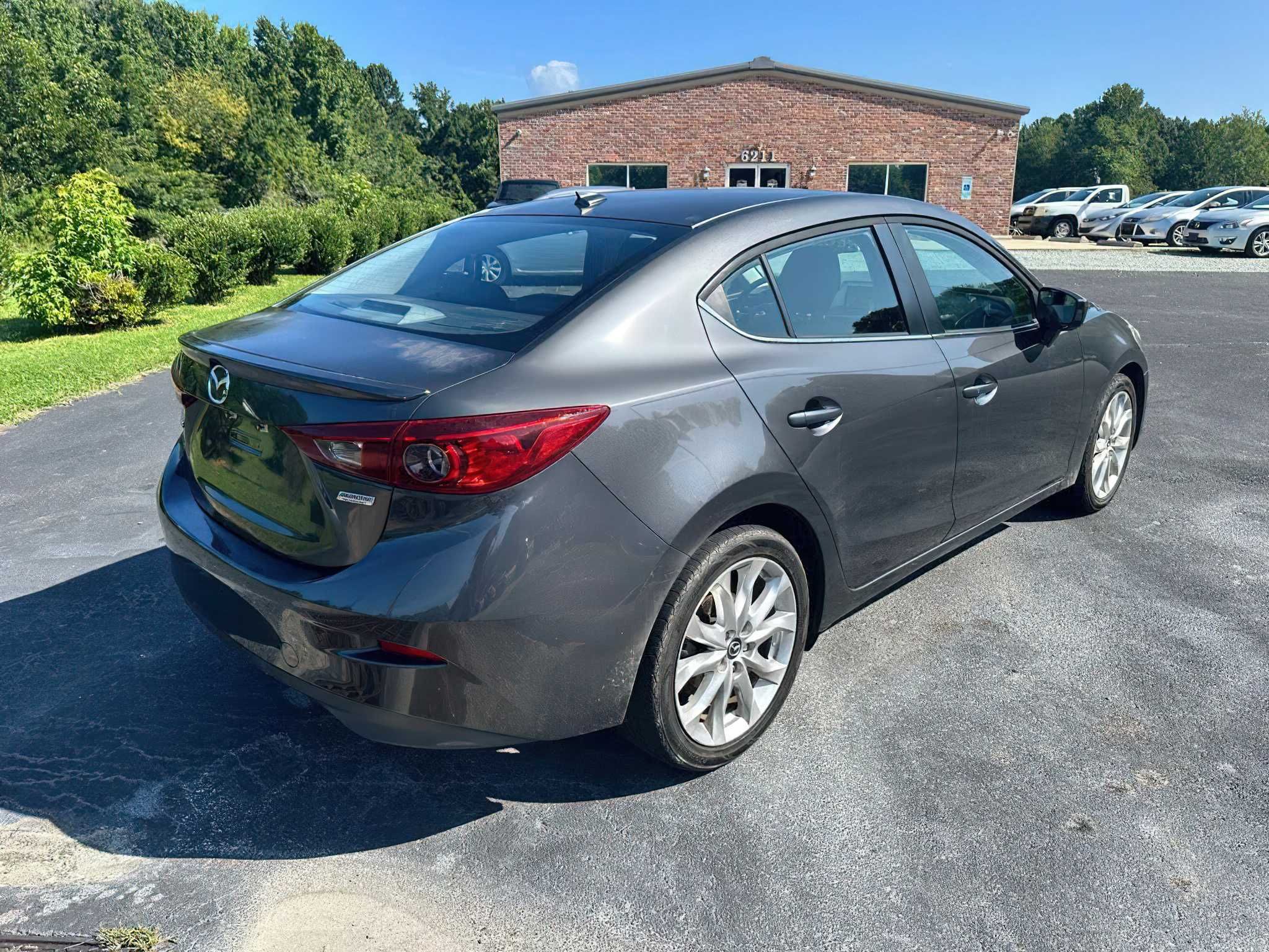 2016 Mazda MAZDA3 s Touring